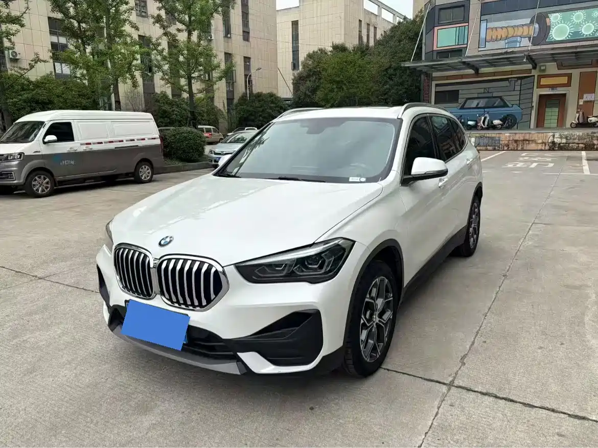 BMW X1 2022 xDrive25Li Premium