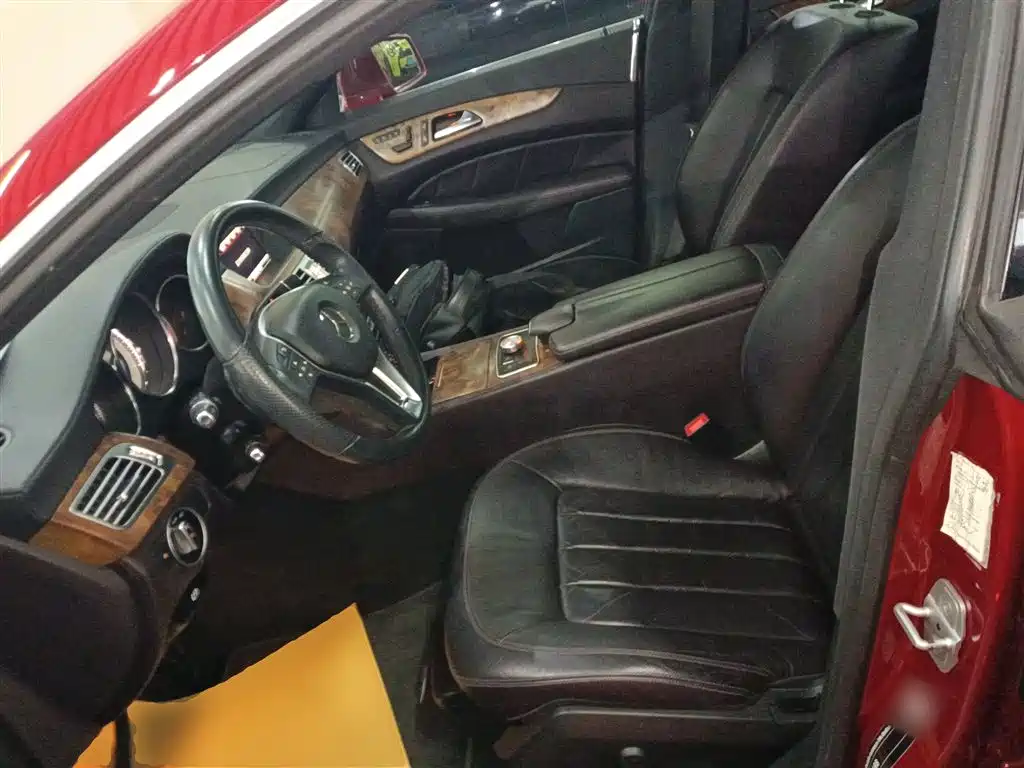 Mercedes-Benz CLS 2012 CLS 300 CGI фото 15