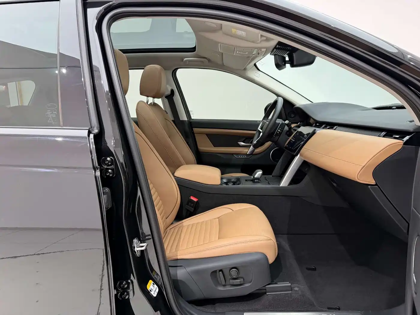 Land Rover Discovery Sport 2025 249PS Exploration Special Edition фото 19