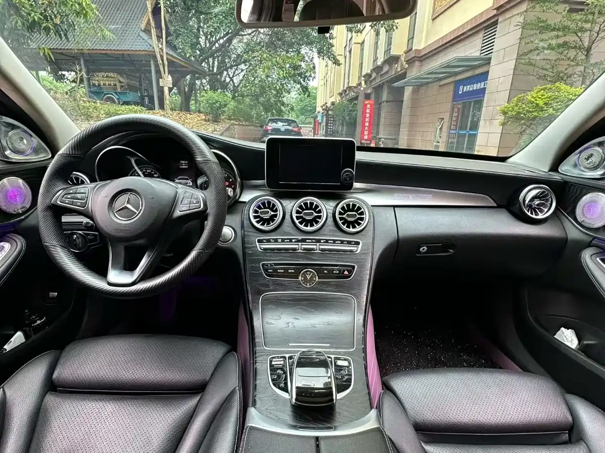 Mercedes-Benz C-Class 2018 C 200 L Sport Edition фото 6