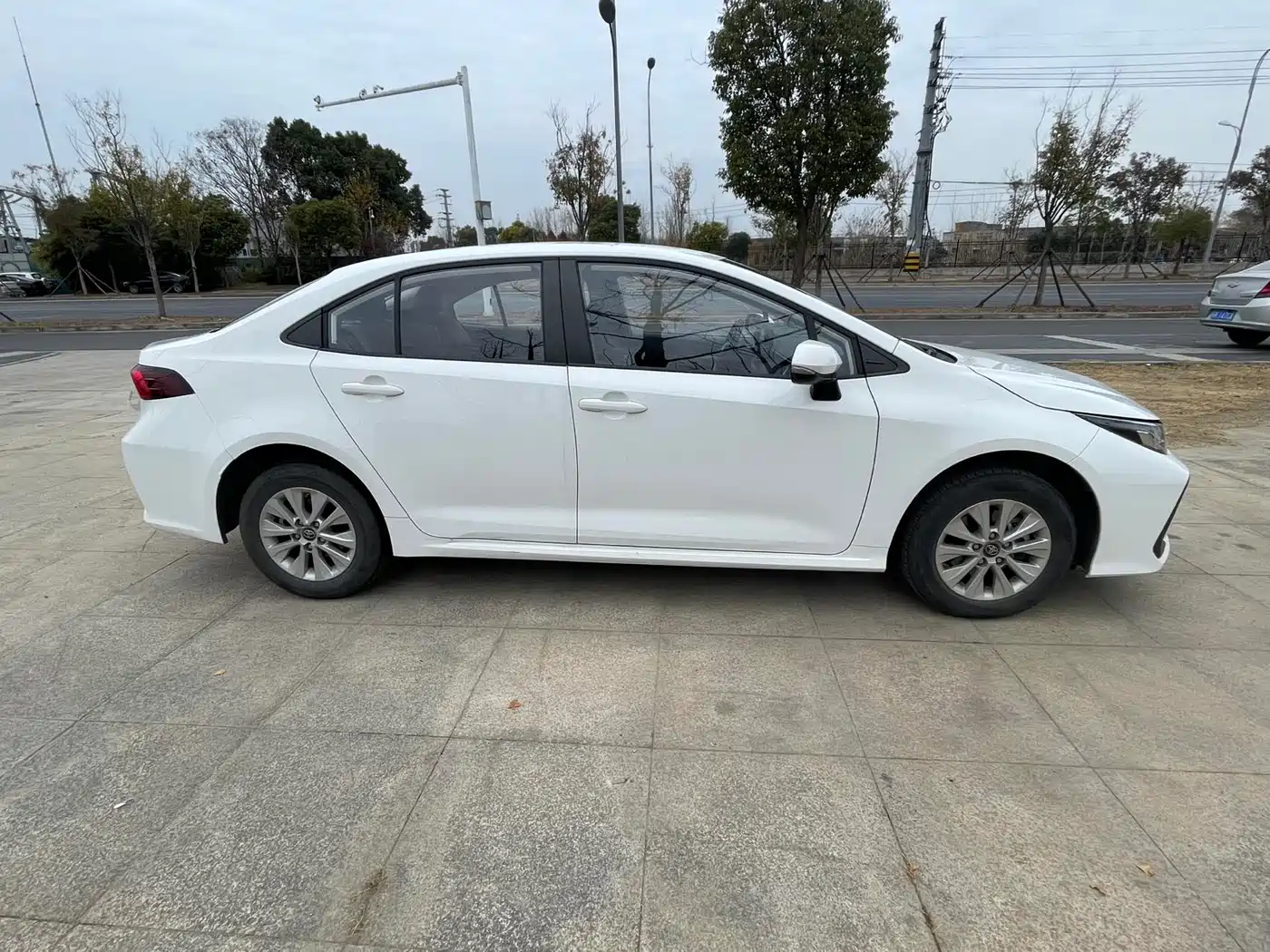 Toyota Corolla 2022 1.2T S-CVT Pioneer PLUS Edition фото 4