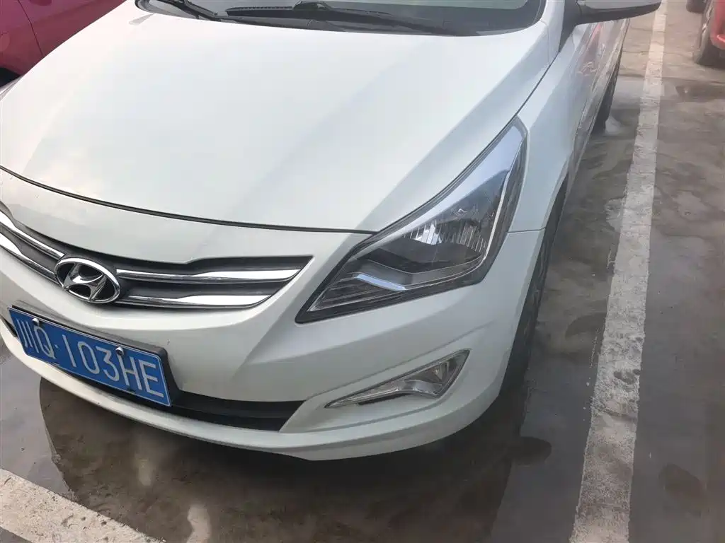 Hyundai Verna 2014 1.4L Manual Smart GLS фото 24