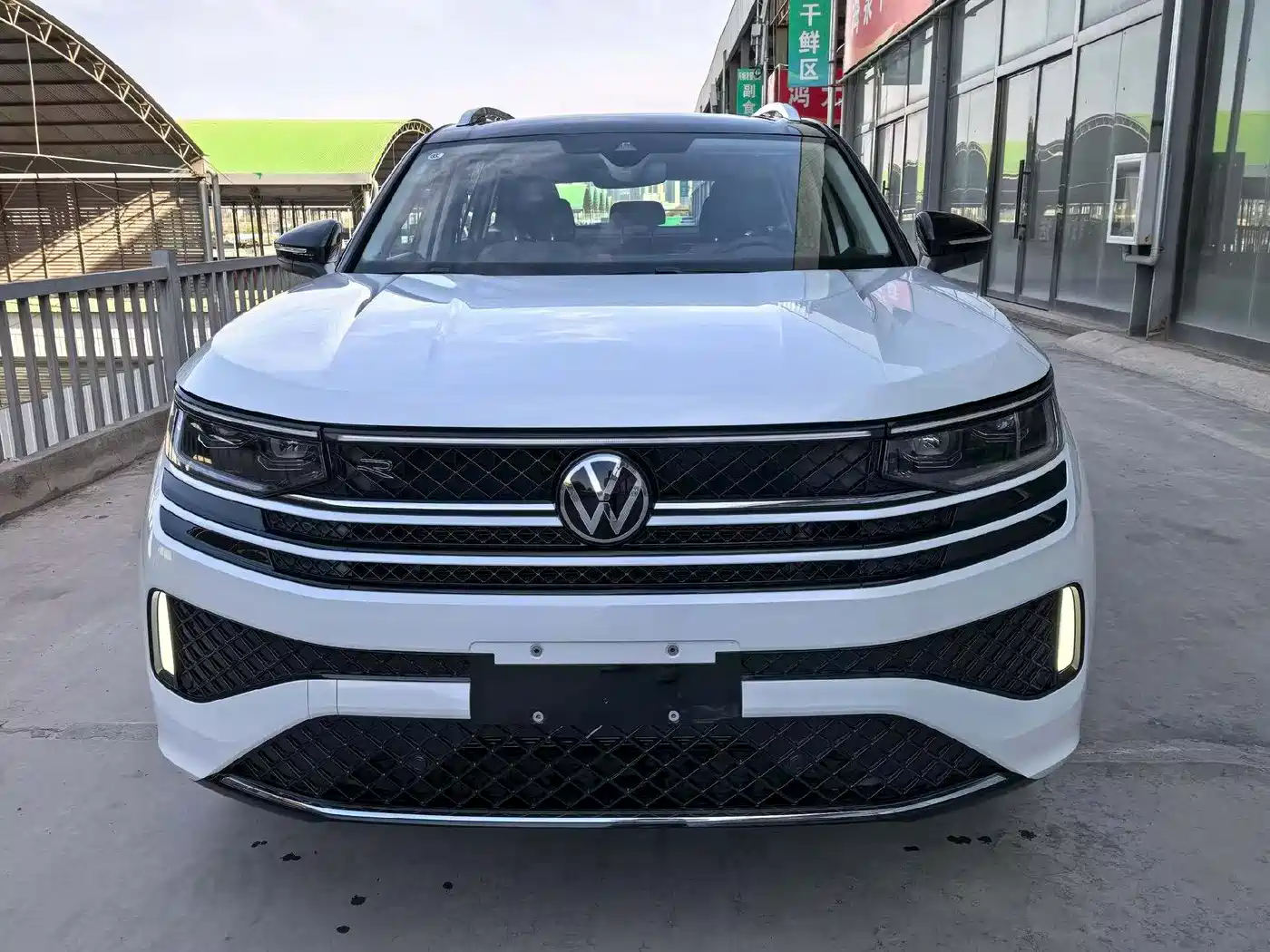 Volkswagen Talagon 2023 380TSI 4WD R-Line Touring Edition фото 2