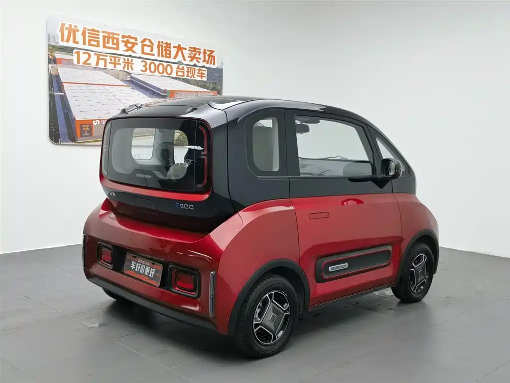 Baojun Baojun E300 2020 Stellar Smart Travel Edition 2
