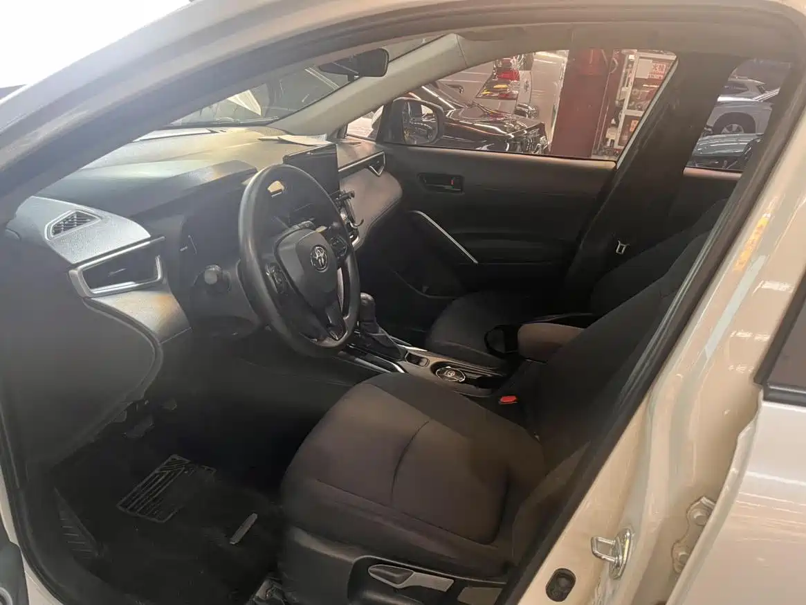 Toyota Corolla Cross 2023 2.0L Elite Edition фото 7