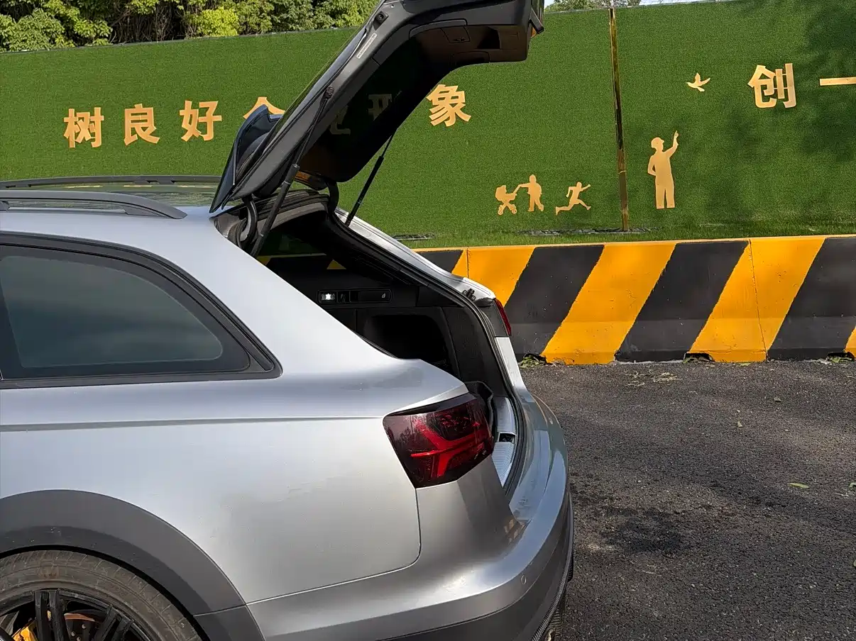 Audi A6 (Import) 2017 3.0T allroad quattro фото 15