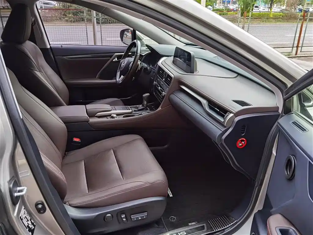 LEXUS RX