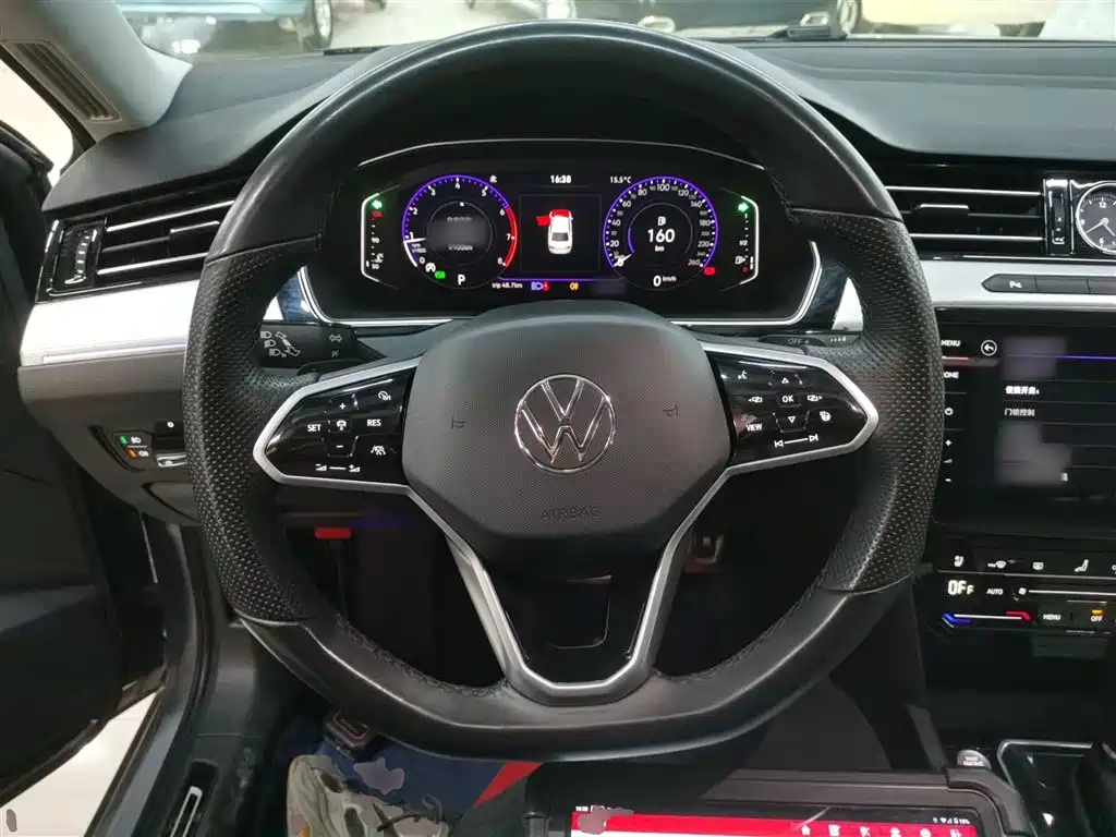 Volkswagen Magotan 2023 Model 2 Million Commemorative Edition 330TSI DSG Luxury фото 3
