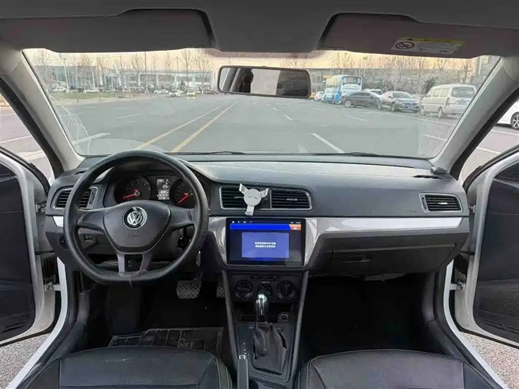 Volkswagen Lavida 2018 Classic 1.5L Automatic Trend China VI фото 16