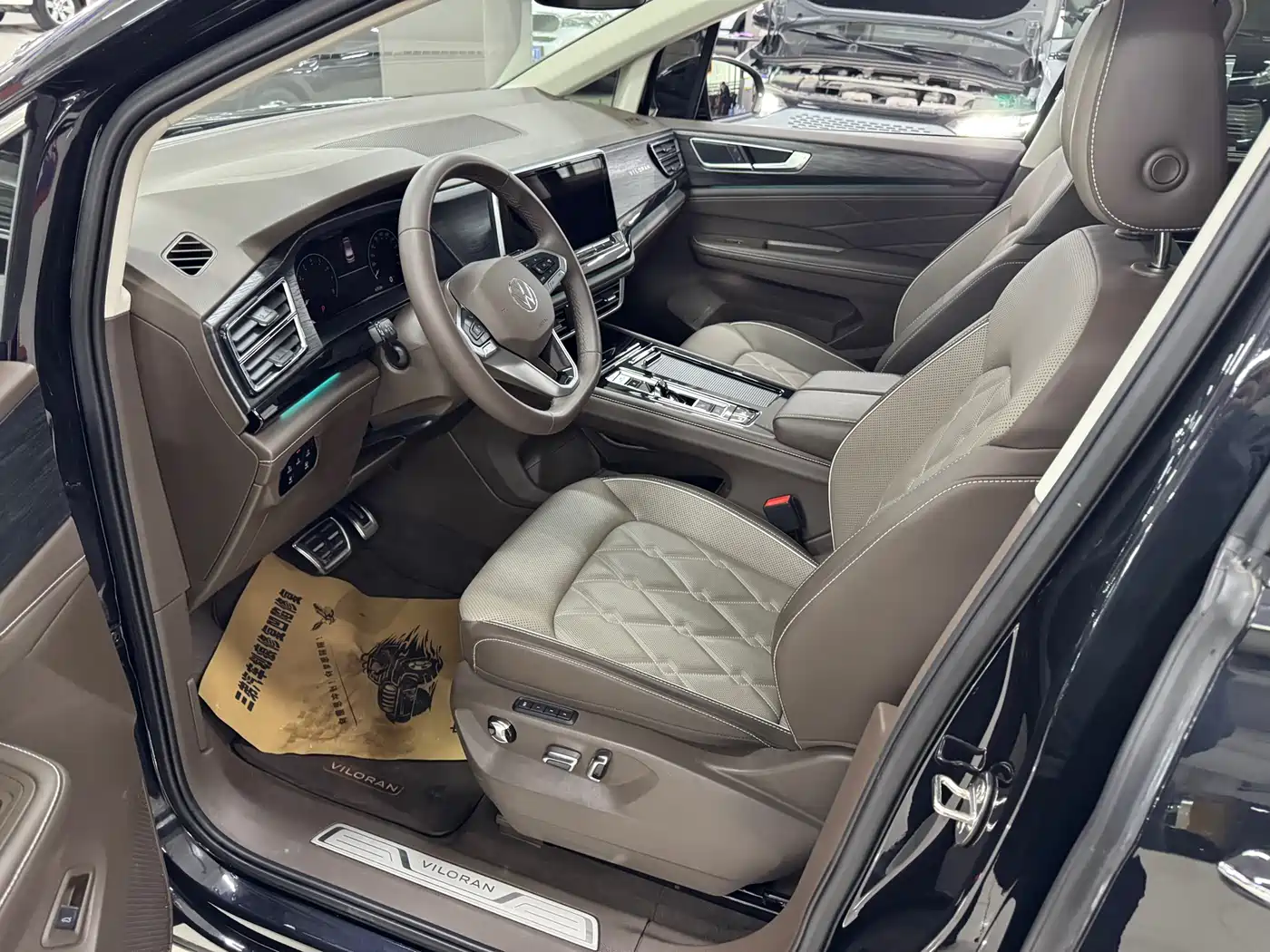 Volkswagen Viloran 2024 380TSI Executive Edition фото 4