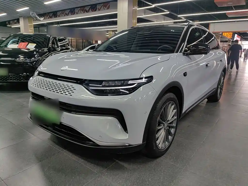 Фото 2 - Leapmotor C11