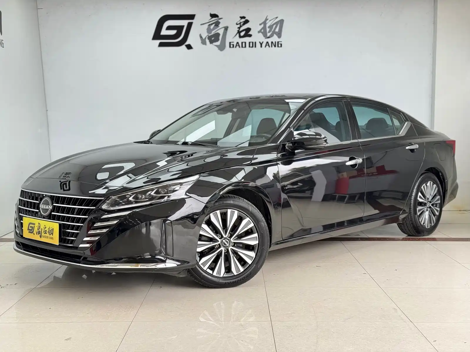 Photo 1 - Nissan Teana