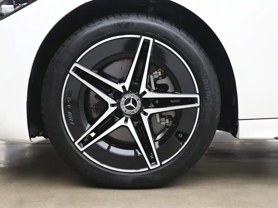 Mercedes-Benz C-Class 2023 C 260 L Night Edition Sport фото 28