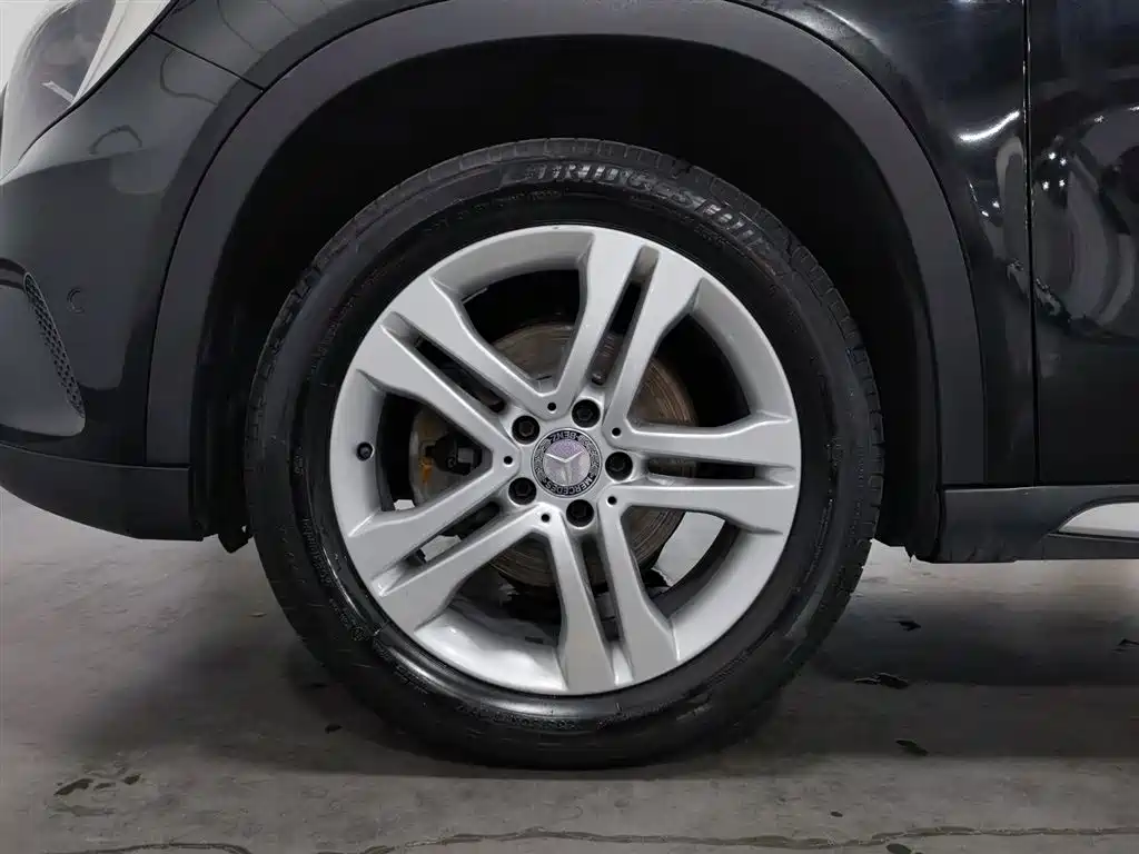 Mercedes-Benz GLA 2016 GLA 200 Dynamic фото 17