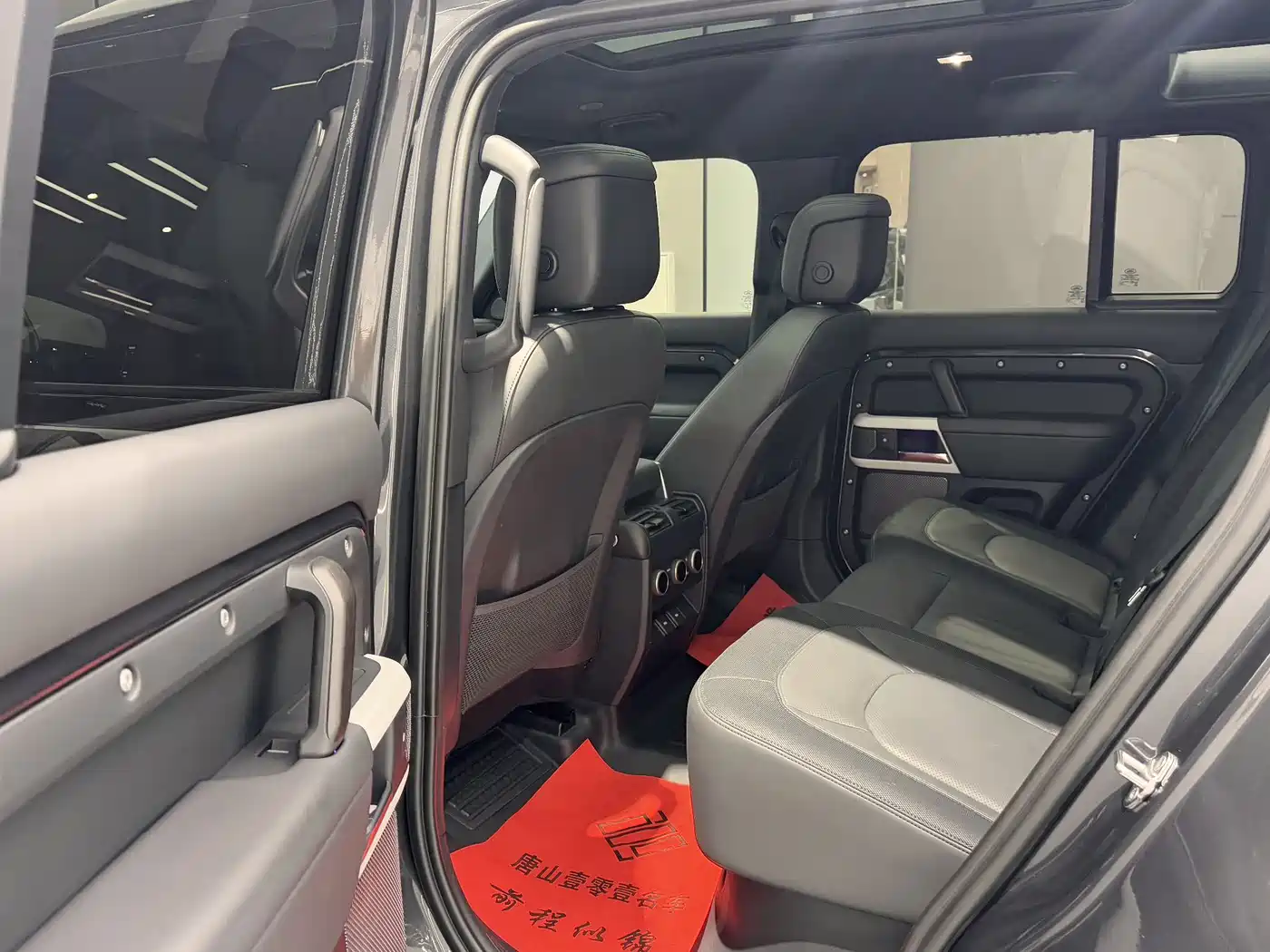 Land Rover Defender 2023 Facelift 110 3.0T P400 X-DYNAMIC HSE фото 21