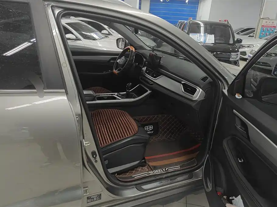 GEELY AUTOMOBILE VISION X6