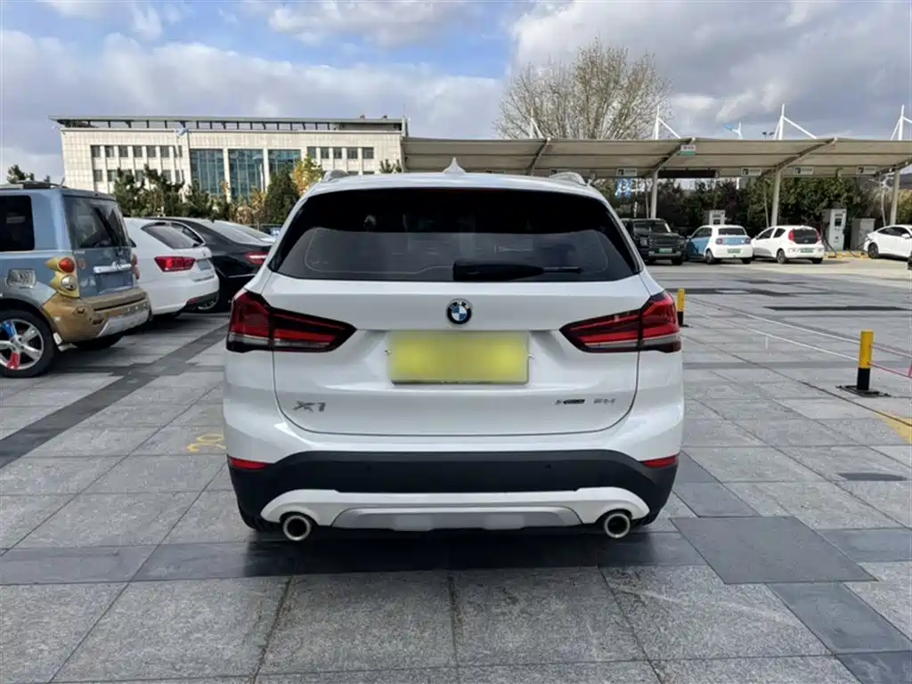 BMW X1 2021 xDrive25Li Exclusive фото 24