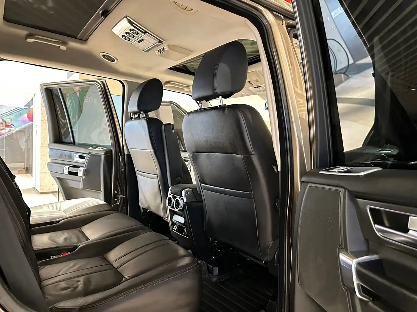 Land Rover Discovery 2013 3.0 SDV6 HSE Diesel фото 15