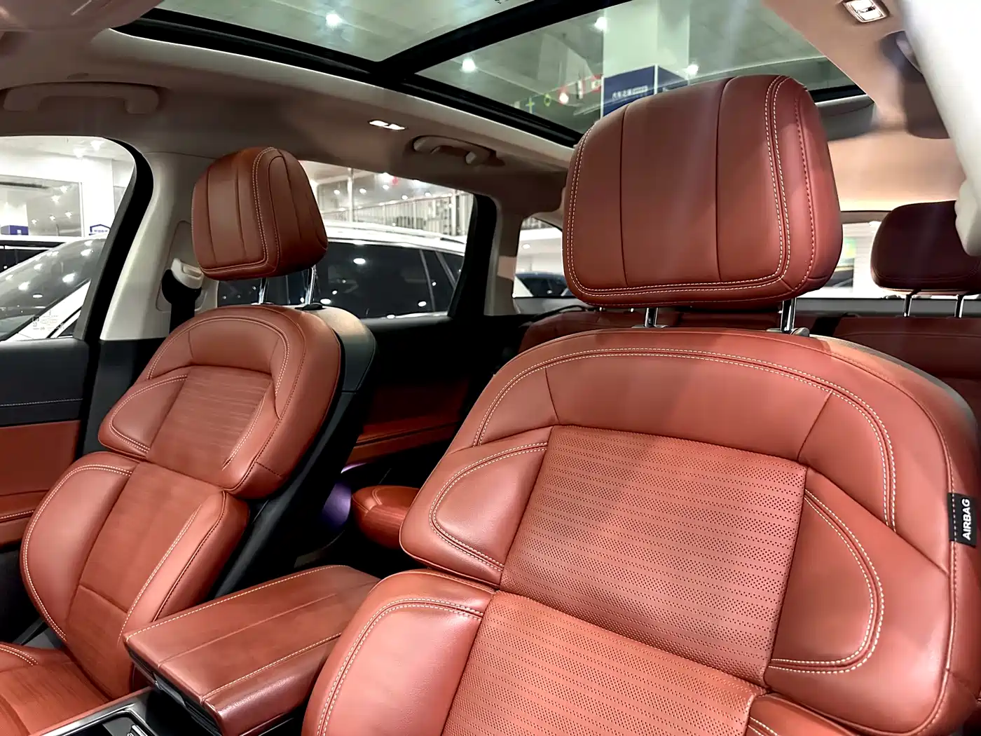 LINCOLN NAVIGATOR