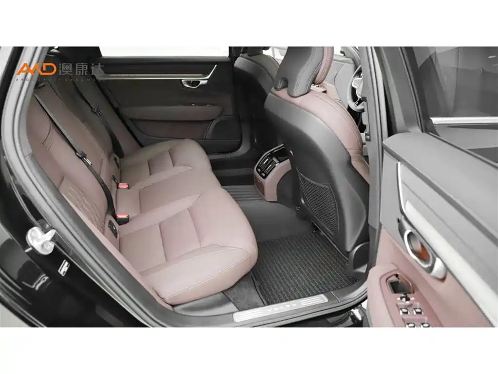 Volvo S90 2026 B5 Zhiyi Luxury Edition фото 8