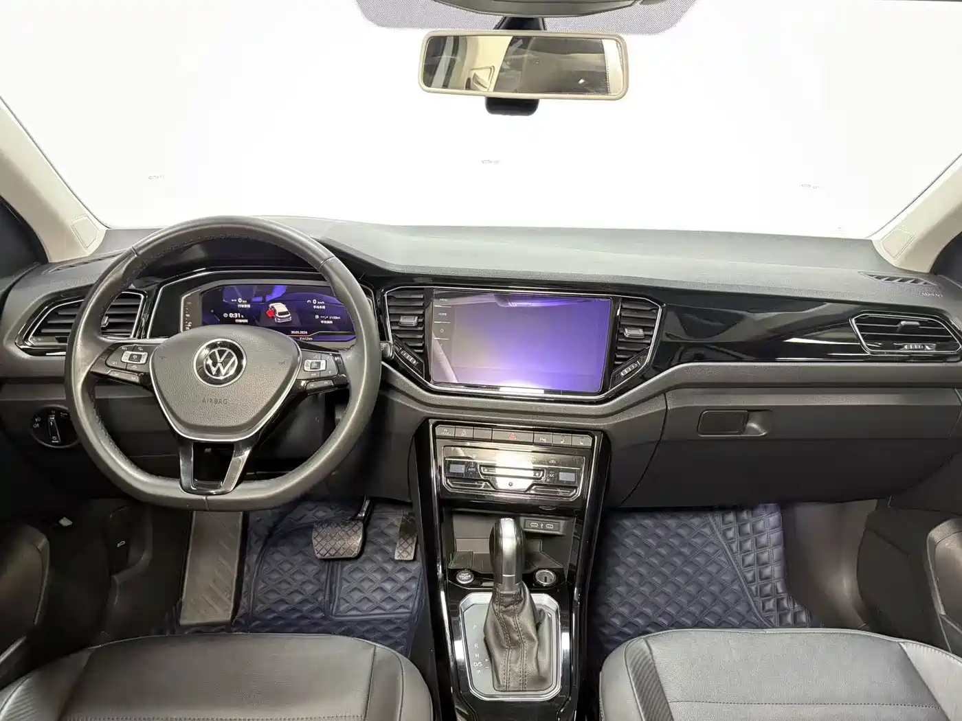 Volkswagen T-ROC 2022 280TSI DSG 2WD Comfort PLUS фото 10