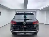Фото 8 - Volkswagen Touareg