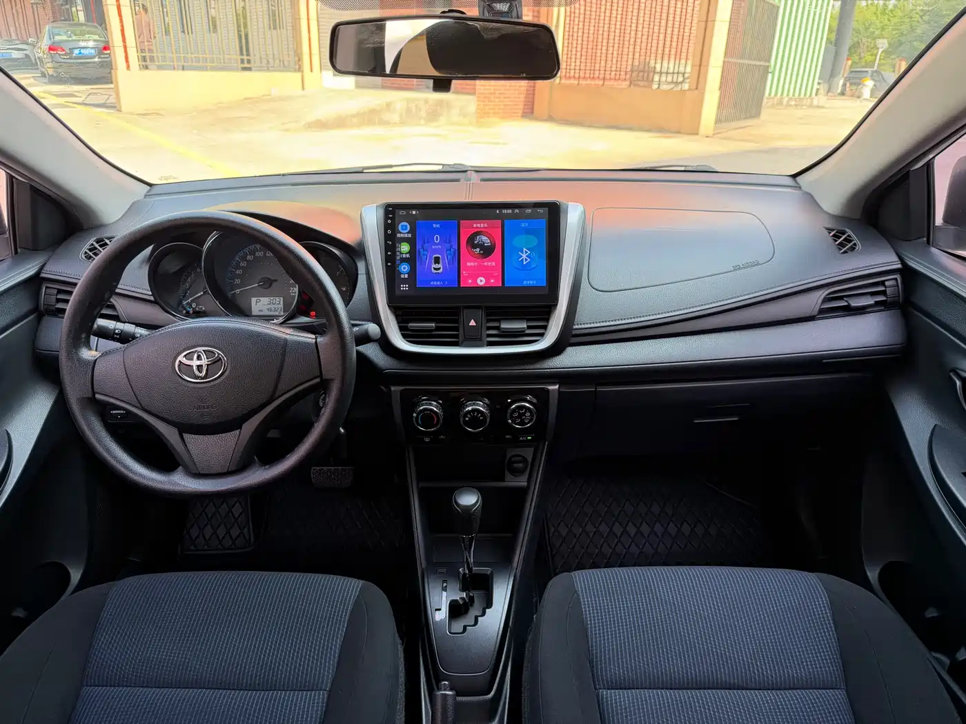 Toyota YARiS L Zhi Xiang 2017 1.5E CVT Charming Edition фото 6