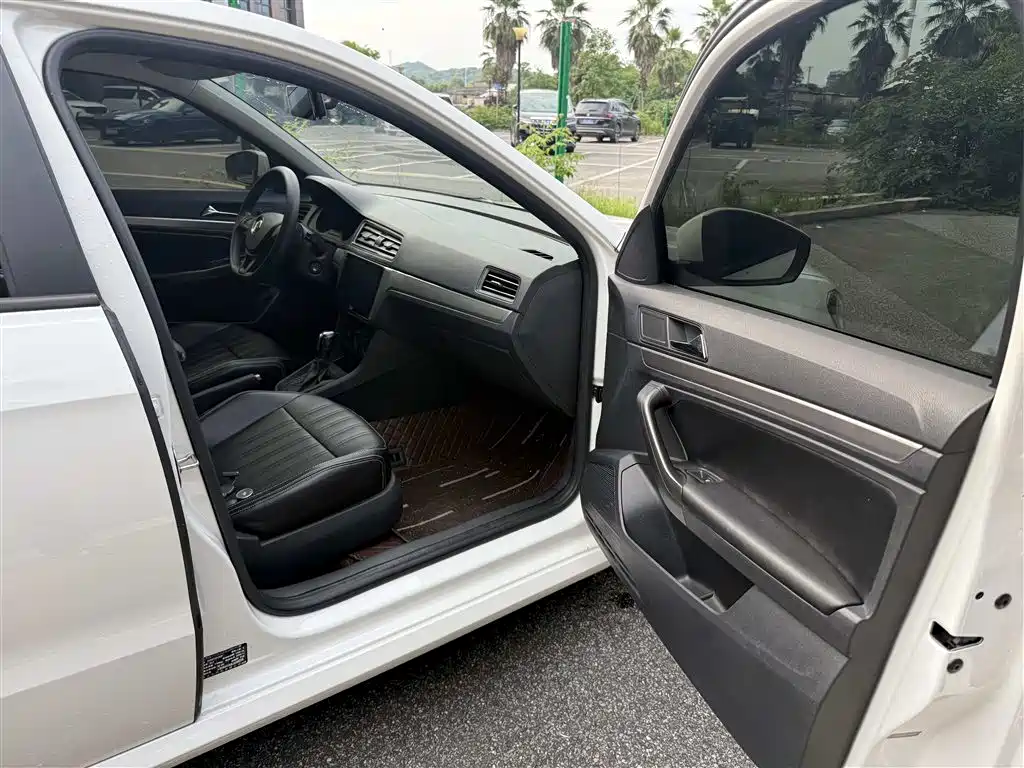 Volkswagen Lavida 2019 Lavida Start 1.5L Auto Trend (China VI) фото 9