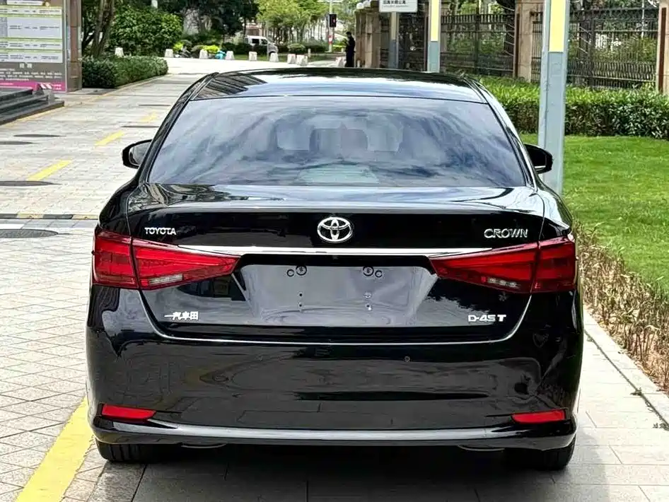 Toyota Crown 2015 2.0T Fashion фото 5