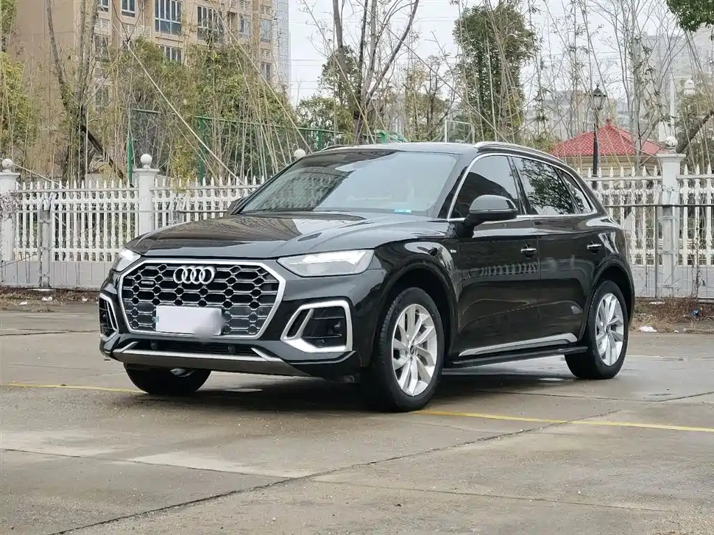 Audi Q5L 2022 Facelift 40T Luxury Dynamic фото 3