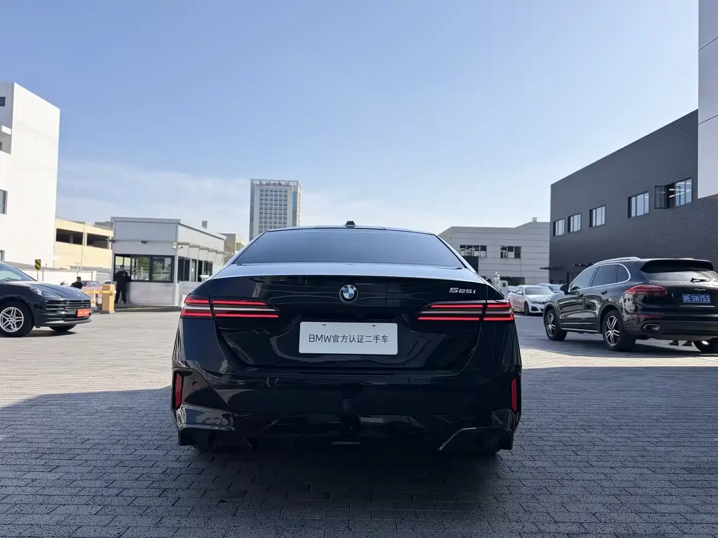 BMW 5 Series (Import) 2024 Model 525i M Sport Package фото 6