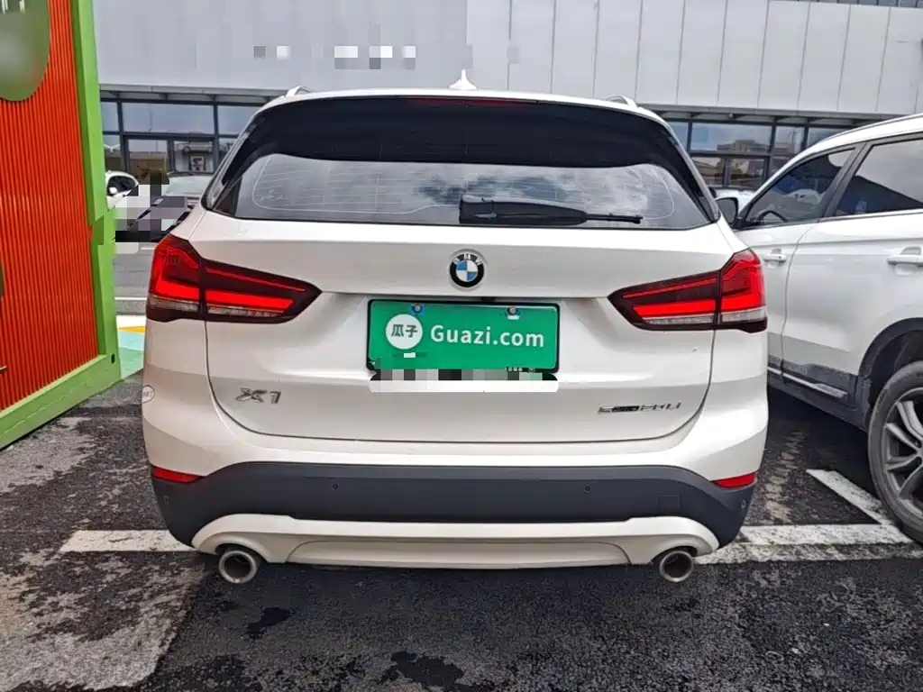 Фото 6 - BMW X1