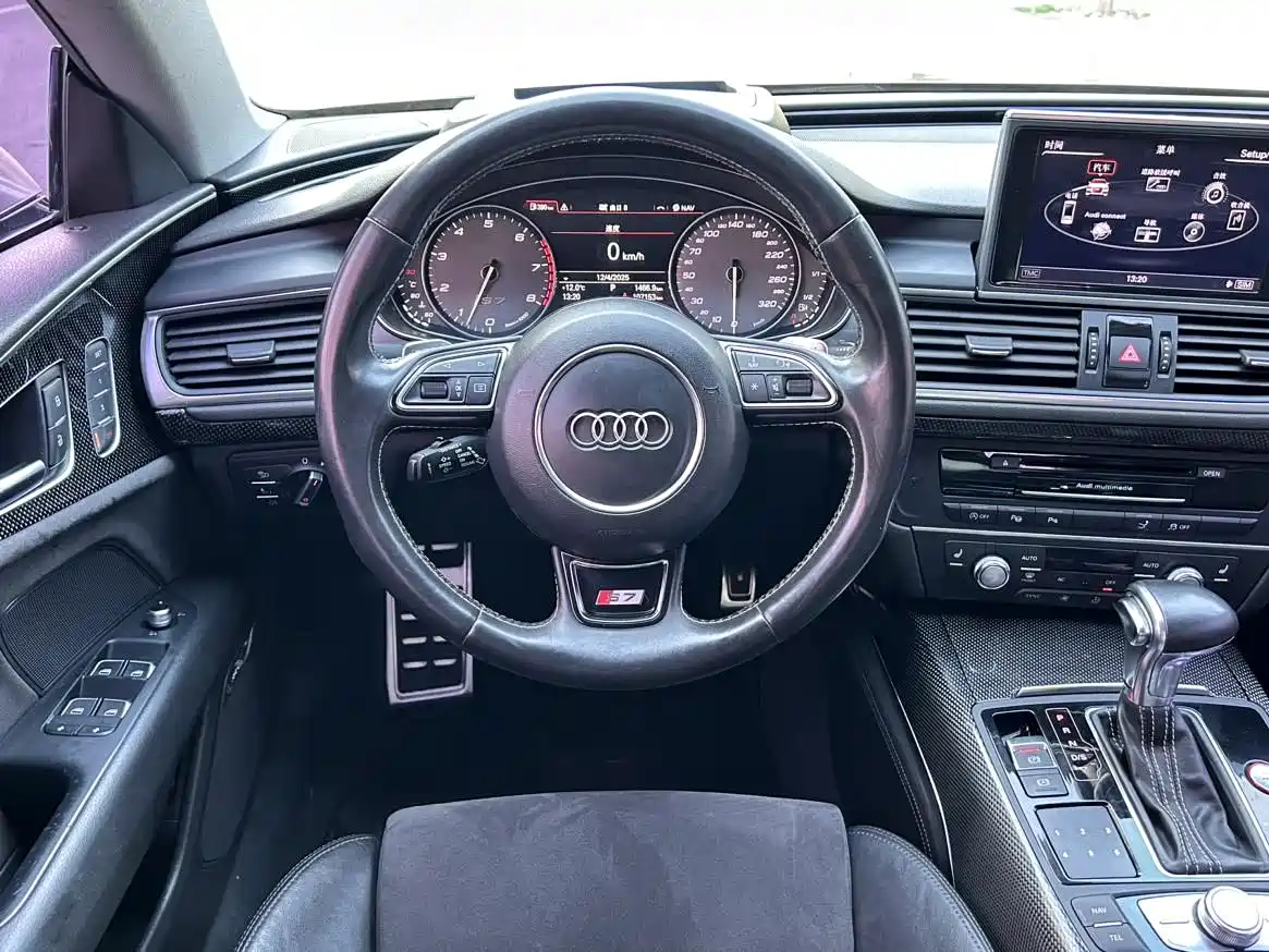Audi S7 2013 4.0 TFSI quattro фото 14