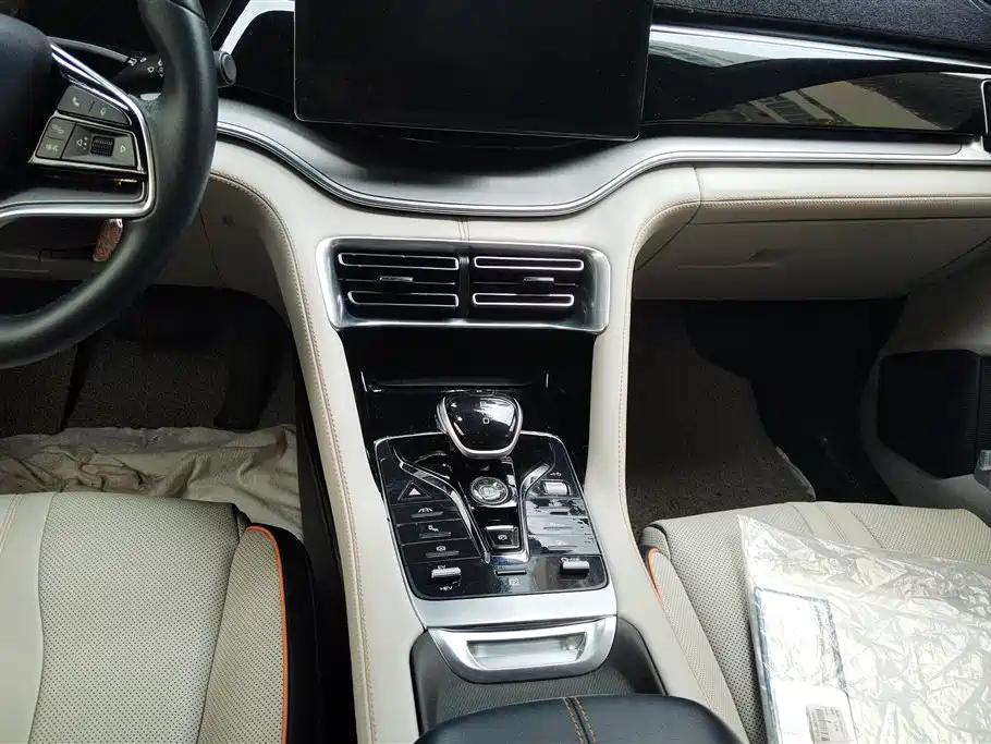 BYD Song PLUS PHEV 2021 DM-i 51KM Honor фото 16