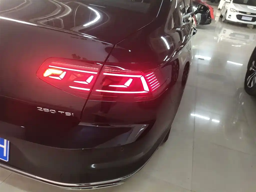 Volkswagen Magotan 2025 Popular Edition 280TSI DSG Comfort фото 24