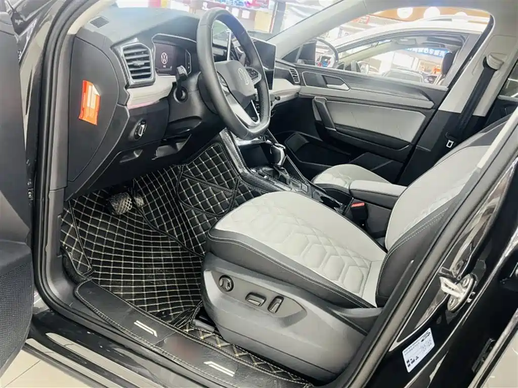Volkswagen Tayron 2024 330TSI 2WD Luxury Plus Advanced фото 17