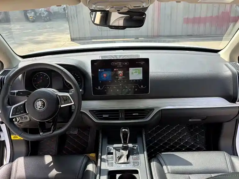 BYD Tang 2018 2.0T Automatic Smart Connection Noble Edition 7-Seater China V фото 10