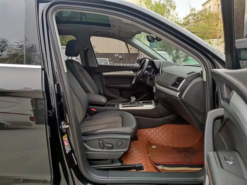 Audi Q5L 2018 40 TFSI Prestige Fashion (China V) фото 8