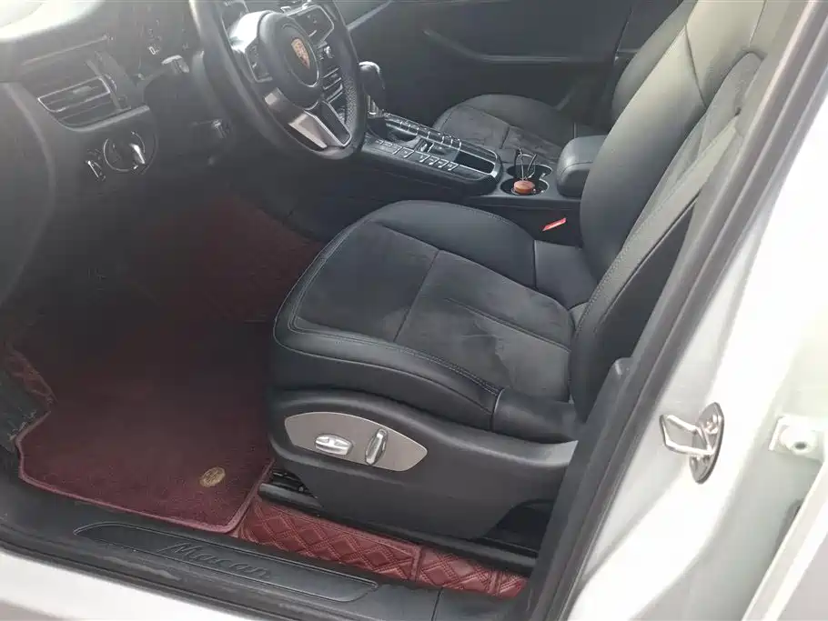 Porsche Macan 2018 Macan 2.0T фото 9