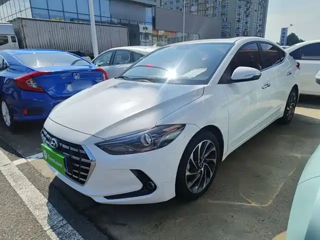 Hyundai Elantra 2019