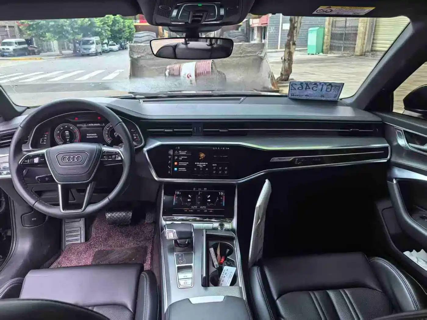 Фото 3 - Audi A6L