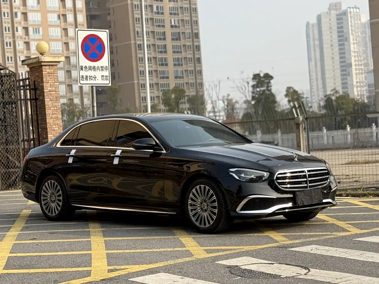  E CLASS