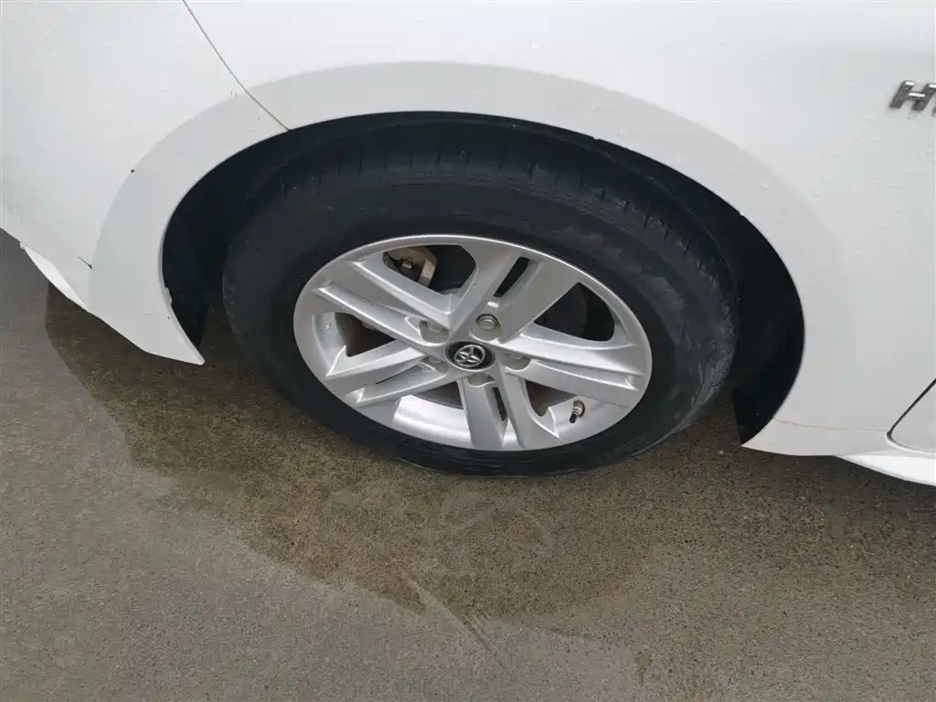 Toyota Levin 2022 Dual Engine 1.8H E-CVT Leading Edition фото 23