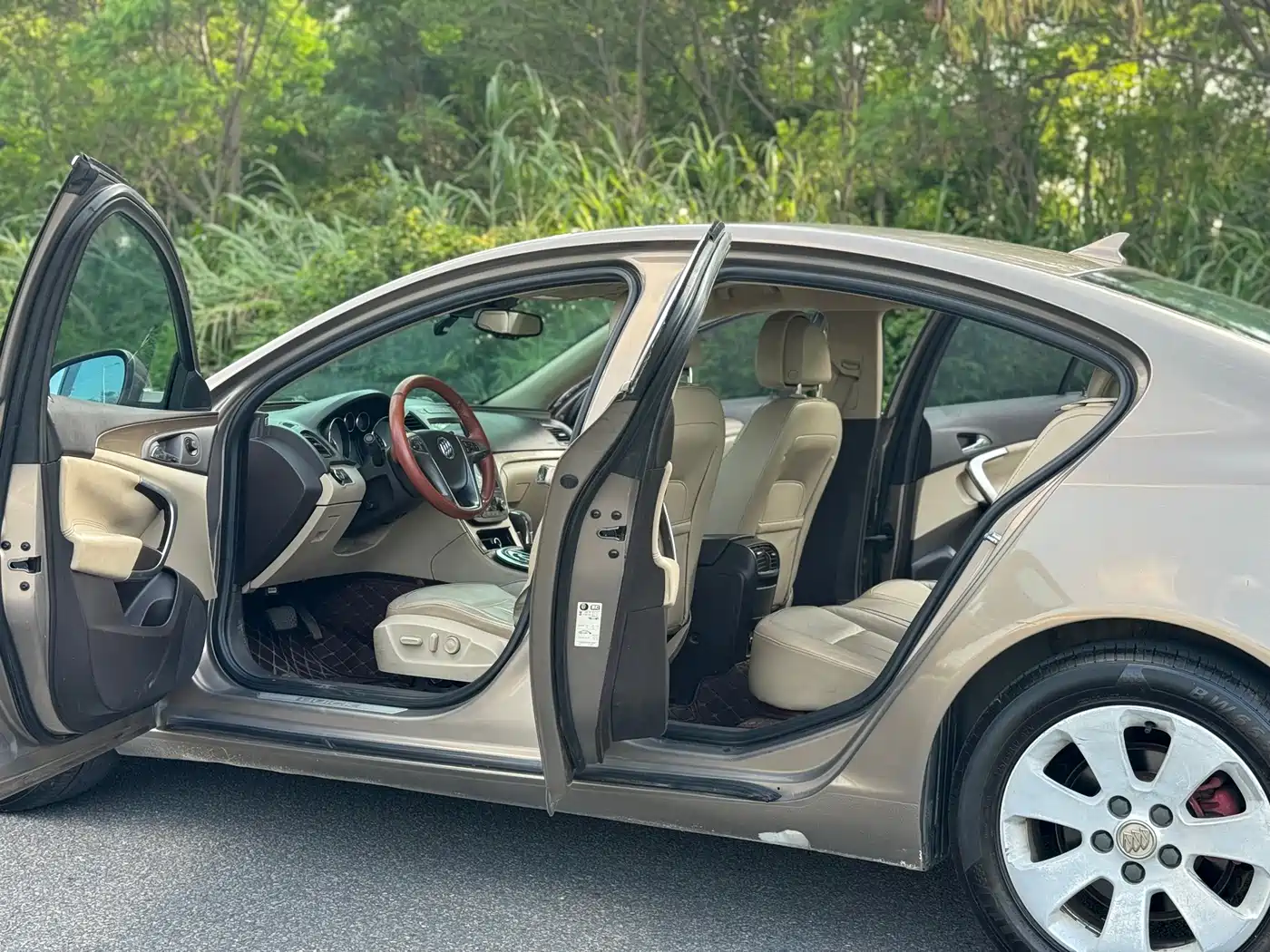 Buick Regal 2012 Model 2.0L Comfort фото 27