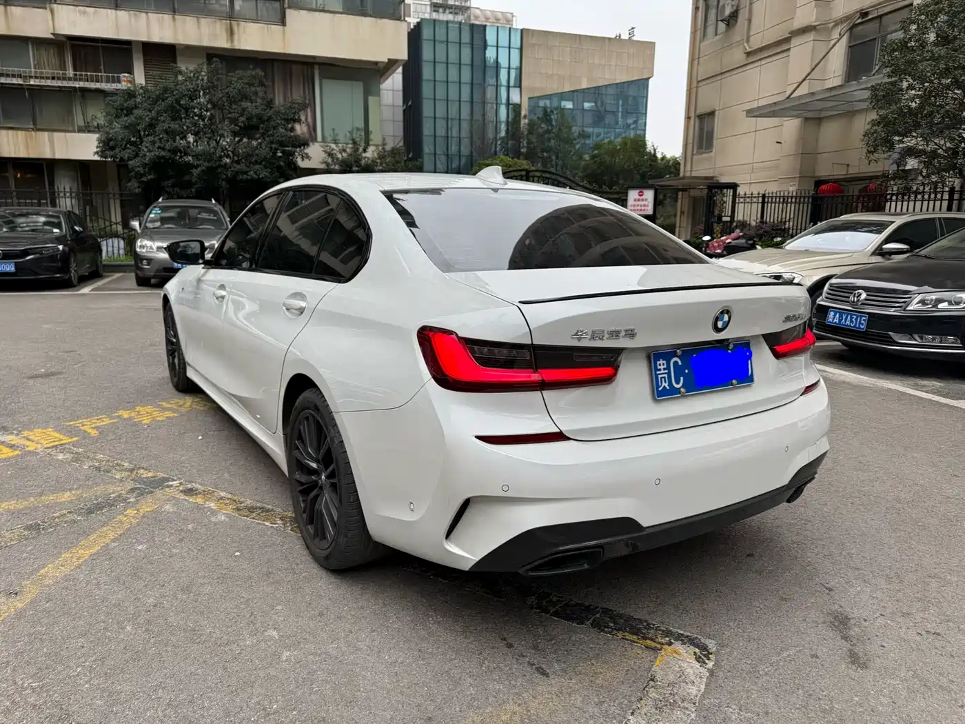 BMW 3 Series 2021 325Li M Sport Night Edition фото 11