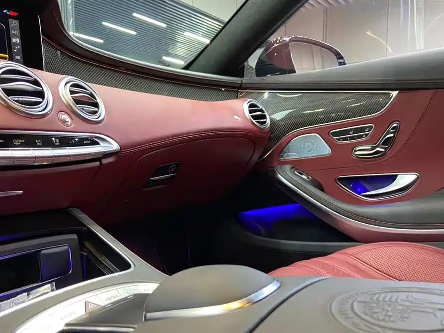 Mercedes-Benz S-Class AMG 2018 AMG S 63 4MATIC+ Coupe фото 9