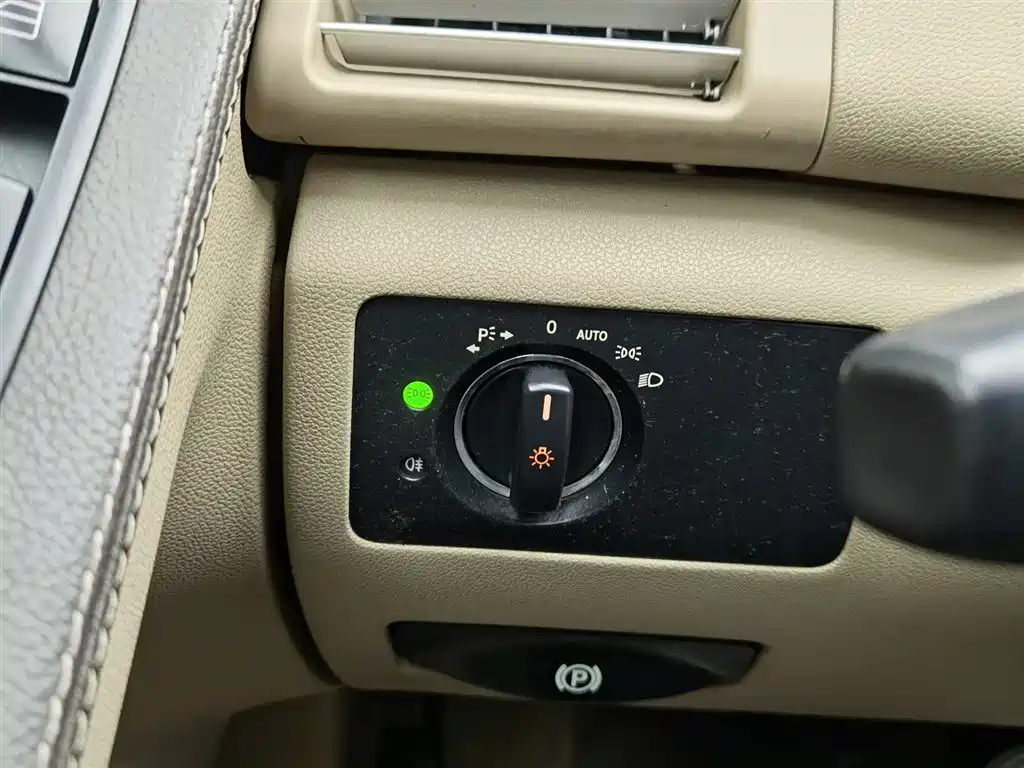Mercedes-Benz R-Class 2015 R 400 4MATIC Business фото 21