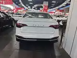 Photo 12 - Jetta VA7