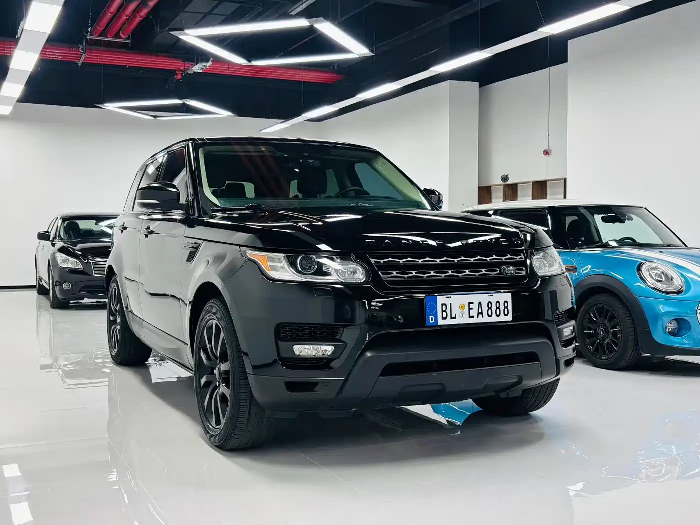 Land Rover Range Rover Sport фото 2