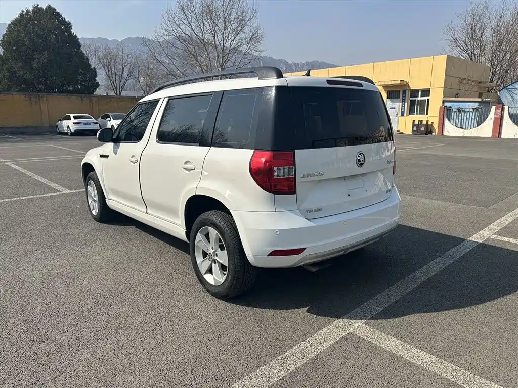 Škoda Yeti 2016 1.4TSI DSG Forward Edition фото 8